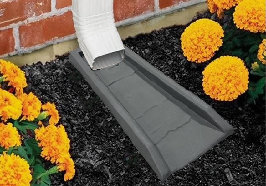 UHNL Grey Plastic Vinyl Splash Block for Your Home Protect Building Foundation as well as Surrounding Landscape